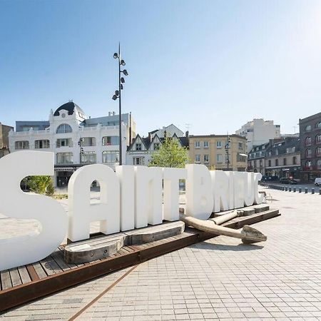 Appartement Au Coeur De Saint-Brieuc Buitenkant foto